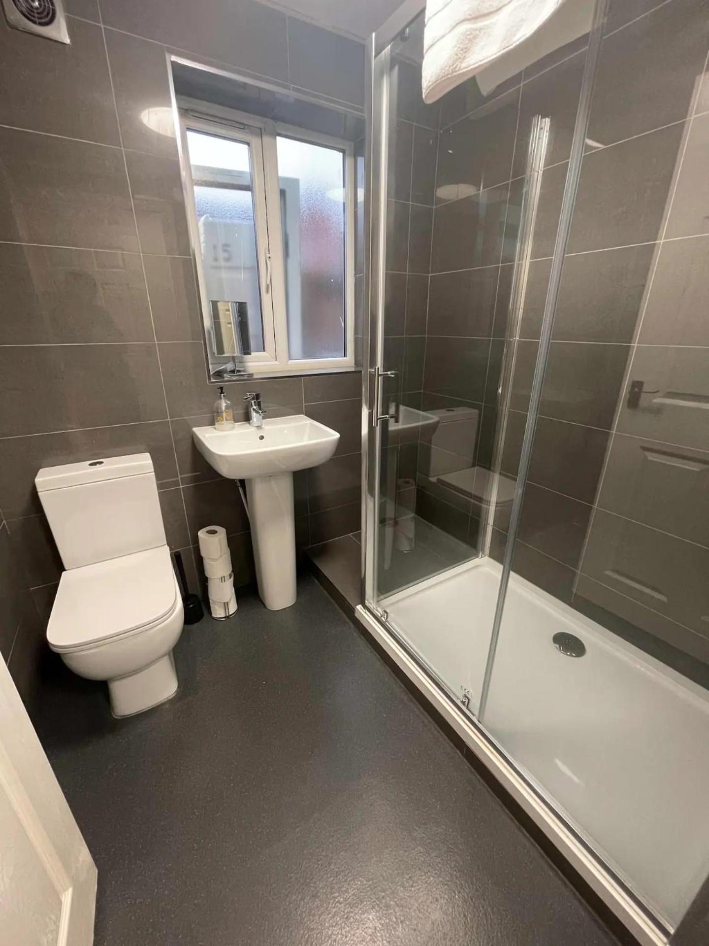 Ryan I Air I Bnb - 147-153 Mill Street - Free Parking Liverpool Eksteriør billede